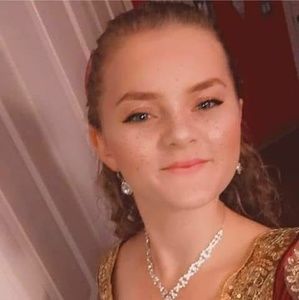 Meet your Posher, Eve